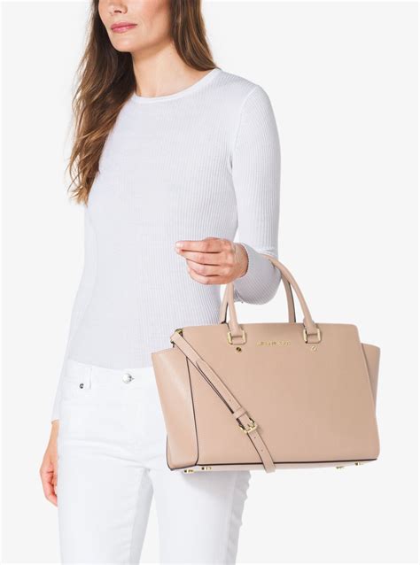 Review: MICHAEL by Michael Kors Selma Large East 